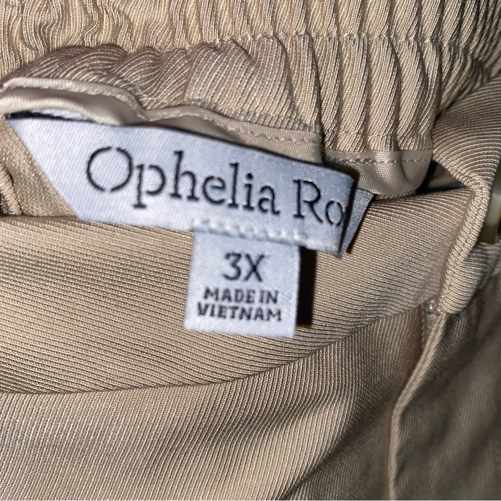 Ophelia & Co. Cream Cropped Jumpsuit